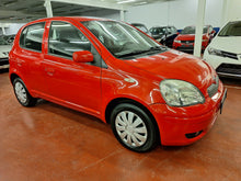 Load image into Gallery viewer, Toyota Yaris 1.3 Essence Manuelle 09 / 2005