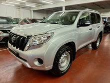 Load image into Gallery viewer, Toyota Land Cruiser 2.8 Diesel Automatique 12 / 2016 (Utilitaire+ Sièges)