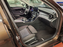 Load image into Gallery viewer, Mercedes C 180 Diesel Automatique 07 / 2017 + Un jeu de 4 Pneus avec Jantes