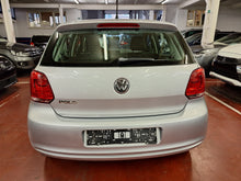 Afbeelding in Gallery-weergave laden, Volkswagen Polo 1.2 Diesel Manuelle 12 / 2010