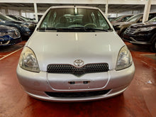 Load image into Gallery viewer, Toyota Yaris 1.3 Essence Manuelle 08 / 2002
