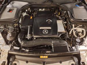 Mercedes GLC 250 2.0 Essence Automatique 05 / 2017 + Un jeu de 4 Pneus avec jantes.