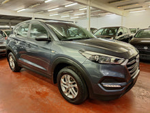Load image into Gallery viewer, Hyundai Tucson 1.6 Essence Manuelle 02 / 2017