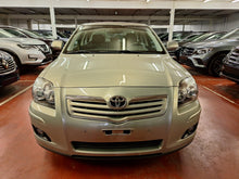 Afbeelding in Gallery-weergave laden, Toyota Avensis 1.8 Essence Automatique 10 / 2008
