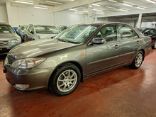 Load image into Gallery viewer, Toyota Camry 2.4 Essence Automatique 02 / 2002