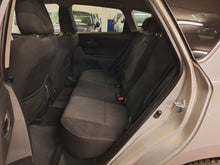 Afbeelding in Gallery-weergave laden, Toyota Auris 1.4 Diesel Manuelle 06 / 2015