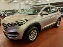 Load image into Gallery viewer, Hyundai Tucson 1.6 Essence Manuelle 09 / 2015
