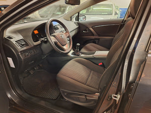 Toyota Avensis 2.0 Diesel Manuelle 01 / 2011