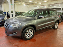 Afbeelding in Gallery-weergave laden, Volkswagen Tiguan 2.0 Diesel Manuelle 04 / 2011