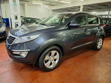 Charger l&#39;image dans la galerie, Kia Sportage 1.6 Essence Manuelle 01 / 2013