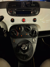 Afbeelding in Gallery-weergave laden, Fiat 500 1.2 Essence Manuelle 06 / 2010