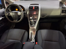 Afbeelding in Gallery-weergave laden, Toyota Auris 1.3 Essence Manuelle 02 / 2013