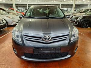 Toyota Auris 1.3 Essence Manuelle 02 / 2013