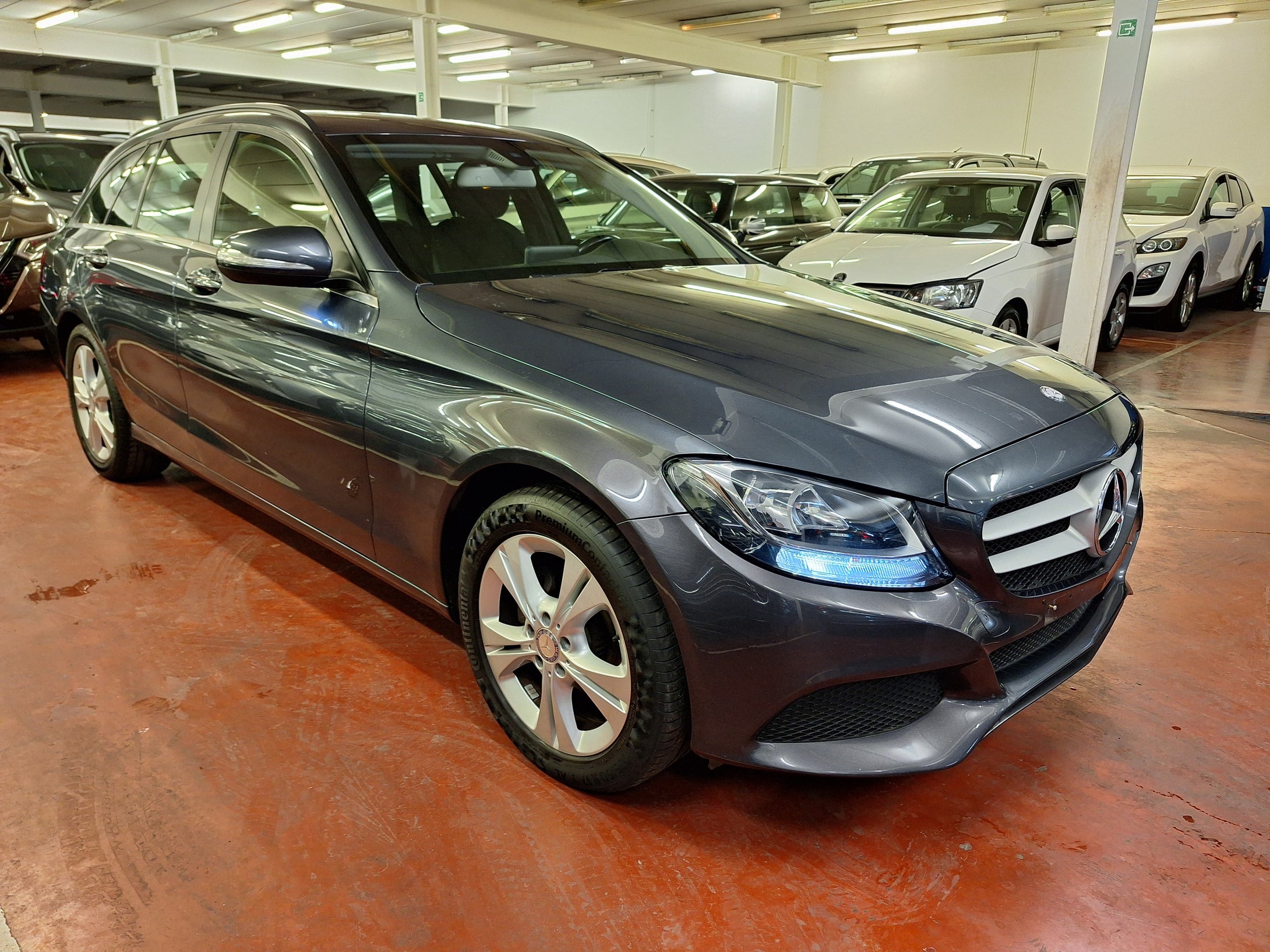 Mercedes C180 1.6 Diesel Automatique 05 / 2015