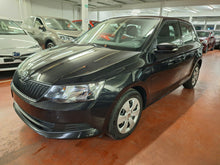 Afbeelding in Gallery-weergave laden, Skoda Fabia 1.0 Essence Manuelle 01 / 2018