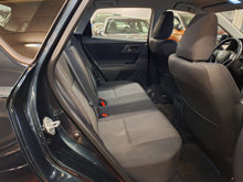 Afbeelding in Gallery-weergave laden, Toyota Auris 1.3 Essence Manuelle 02 / 2014