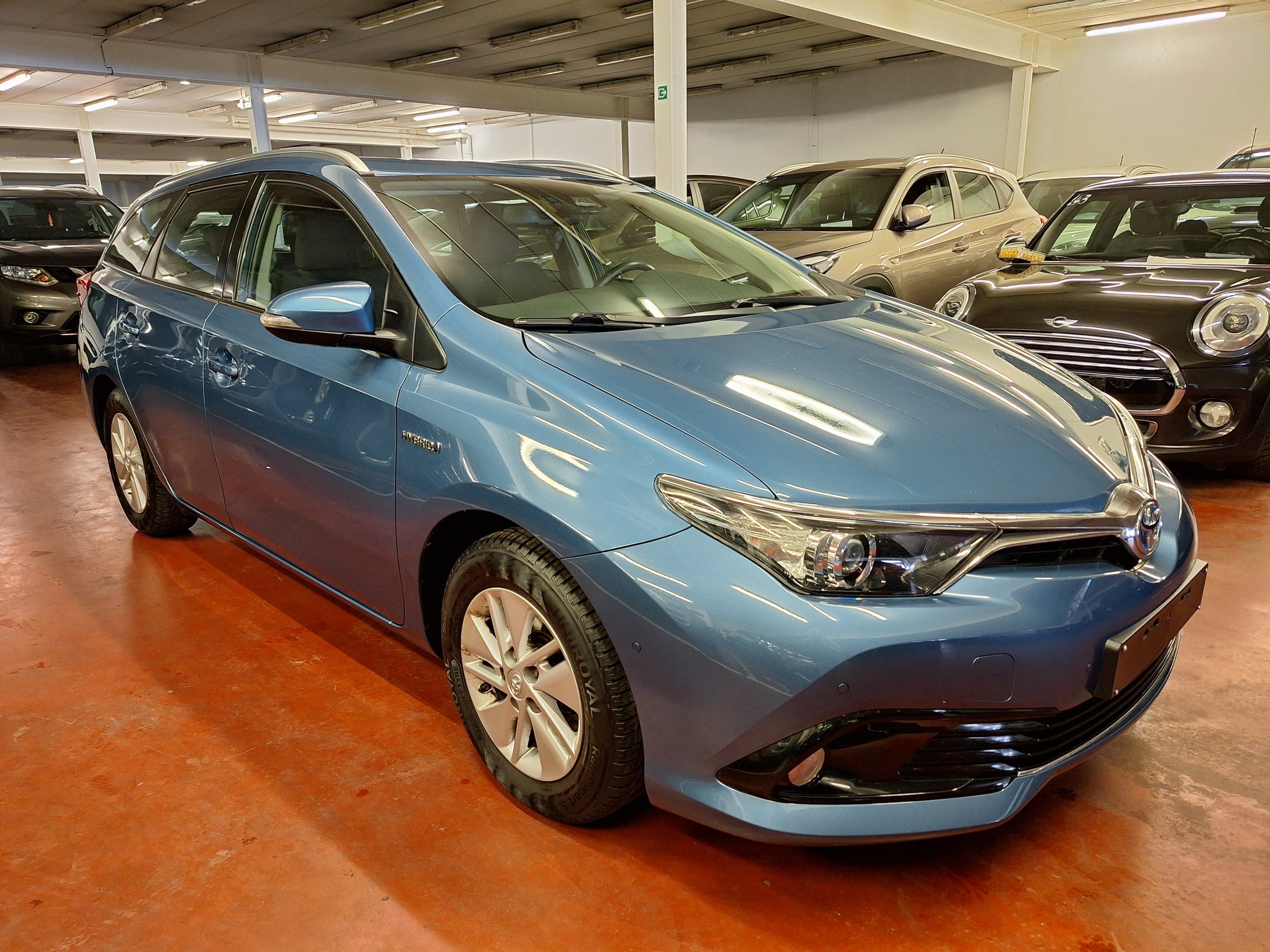 Toyota Auris 1.8 Hybride Automatique 12 / 2018