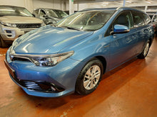 Charger l&#39;image dans la galerie, Toyota Auris 1.8 Hybride Automatique 12 / 2018