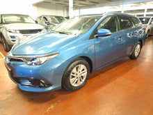 Charger l&#39;image dans la galerie, Toyota Auris 1.8 Hybride Automatique 12 / 2018