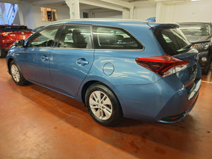 Toyota Auris 1.8 Hybride Automatique 12 / 2018