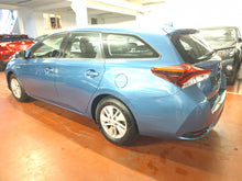 Load image into Gallery viewer, Toyota Auris 1.8 Hybride Automatique 12 / 2018