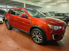 Afbeelding in Gallery-weergave laden, Mitsubishi ASX 2.2 Diesel 4x4 Automatique 09 / 2015