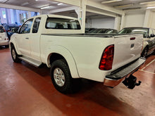 Load image into Gallery viewer, Toyota Hilux 2.5 Diesel Manuelle 09 / 2009