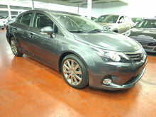 Load image into Gallery viewer, Toyota Avensis 1.8 Essence Manuelle 03 / 2014