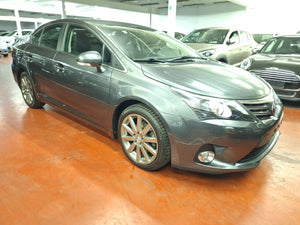 Toyota Avensis 1.8 Essence Manuelle 03 / 2014