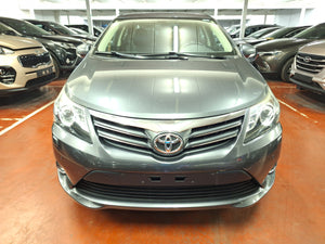 Toyota Avensis 1.8 Essence Manuelle 03 / 2014