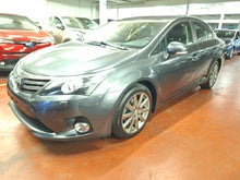 Load image into Gallery viewer, Toyota Avensis 1.8 Essence Manuelle 03 / 2014