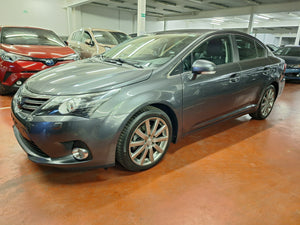 Toyota Avensis 1.8 Essence Manuelle 03 / 2014