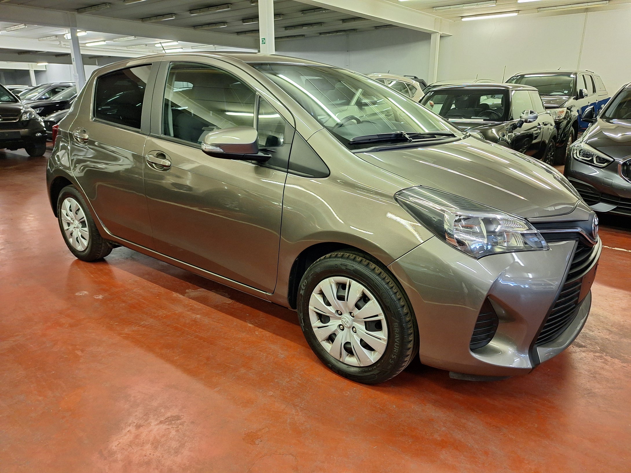 Toyota Yaris 1.3 Essence Manuelle 05 / 2016