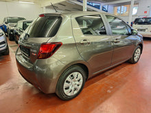 Load image into Gallery viewer, Toyota Yaris 1.3 Essence Manuelle 05 / 2016