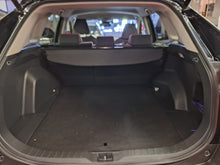 Load image into Gallery viewer, Toyota Rav4 2.0 Essence Manuelle 04 / 2019