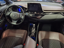 Load image into Gallery viewer, Toyota C-HR 1.8 Hybride Automatique 12 / 2018