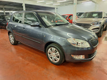 Load image into Gallery viewer, Skoda Fabia 1.2 Essence Manuelle 02 / 2011