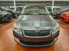 Afbeelding in Gallery-weergave laden, Skoda Fabia 1.2 Essence Manuelle 02 / 2011