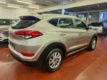 Afbeelding in Gallery-weergave laden, Hyundai Tucson 1.6 Essence Manuelle 04 / 2018