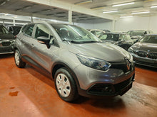 Charger l&#39;image dans la galerie, Renault Captur 0.9 Essence Manuelle 10 / 2016