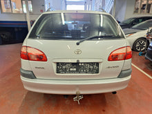 Load image into Gallery viewer, Toyota Avensis 1.8 Essence Manuelle 01 / 2001