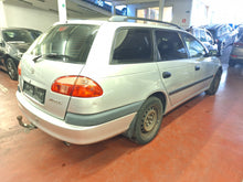 Load image into Gallery viewer, Toyota Avensis 1.8 Essence Manuelle 01 / 2001