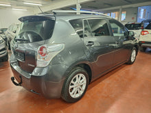 Load image into Gallery viewer, Toyota Verso 1.6 Essence Manuelle 06 / 2012