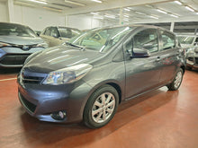 Load image into Gallery viewer, Toyota Yaris 1.3 Essence Manuelle 02 / 2014