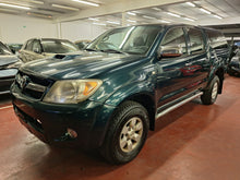 Load image into Gallery viewer, Toyota Hilux 3.0 Diesel Automatique 06 / 2007 - Voiture Belge