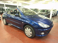 Afbeelding in Gallery-weergave laden, Peugeot 206 CC 1.6 Essence Manuelle 10 / 2004