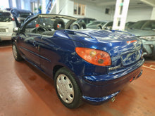 Afbeelding in Gallery-weergave laden, Peugeot 206 CC 1.6 Essence Manuelle 10 / 2004