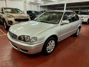 Toyota Corolla 1.4 Essence Manuelle 08 / 2001