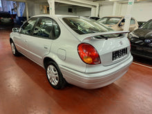 Afbeelding in Gallery-weergave laden, Toyota Corolla 1.4 Essence Manuelle 08 / 2001