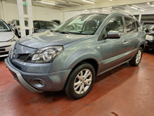 Load image into Gallery viewer, Renault Koleos 2.0 Diesel Manuelle 01 / 2010